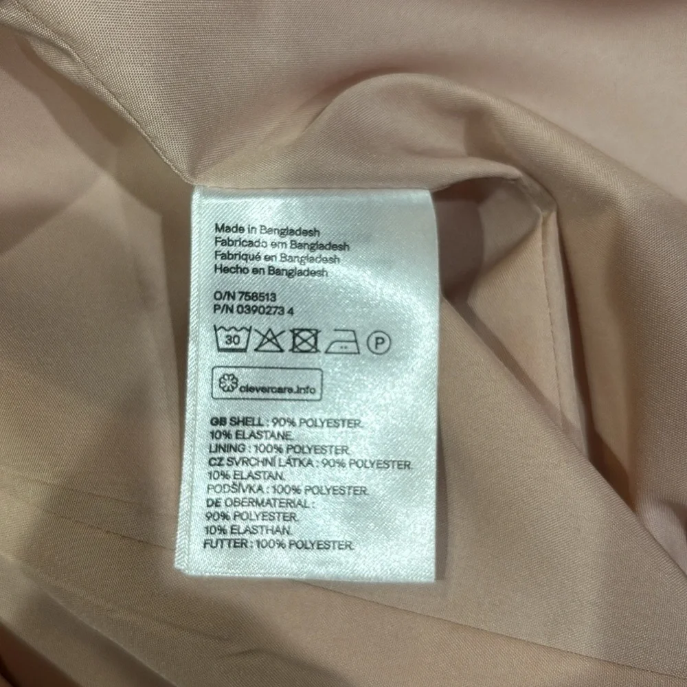 H&M Blazer in Soft Pink - Picture 6 of 6